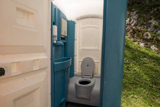 Best Portable Restroom Servicing (Cleaning and Restocking)  in Bedford, TX